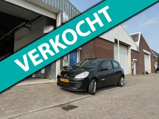 Renault Clio 1.2-16V Rip Curl JAAR APK&AIRCO&PANO&LAGE KM NAP