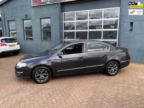 Volkswagen Passat 1.4 TSI BlueMotion - Navigatie - Bj 2010