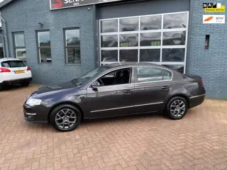 Volkswagen Passat 1.4 TSI BlueMotion - Navigatie - Bj 2010