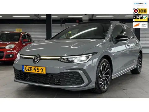 Volkswagen Golf 1.4 eHybrid GTE pano pano leder head up memory vol opties
