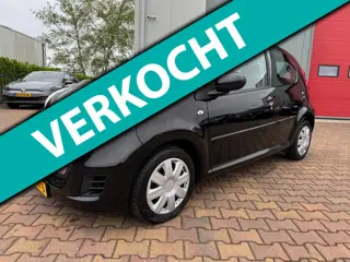 Peugeot 107 1.0-12V XS ( Airco + 5 Deurs )