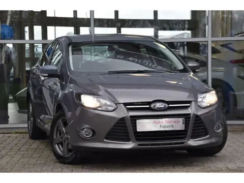 Ford Focus 1.0 EcoBoost Titanium 92KW Airco Cd Pdc Lm-Velgen Duits