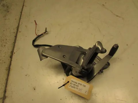 RECHTER SCHETSPLAAT Honda VFR 750 1990 - 1993