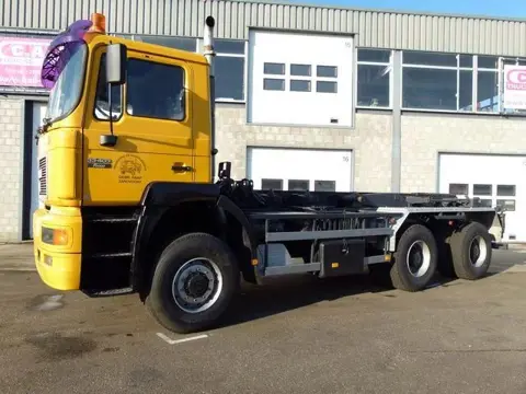 MAN 33.403 33.403 6x6 kettingsysteem (bj 1998)