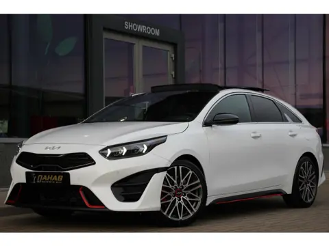 Kia ProCeed 1.6 T-GDi GT | DIRECT LEVERBAAR | 204PK | Panoramadak