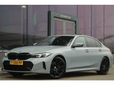 BMW 3-serie 320i M-Sport | Schuifdak | 20'' Styling 795M | El Trekhaak