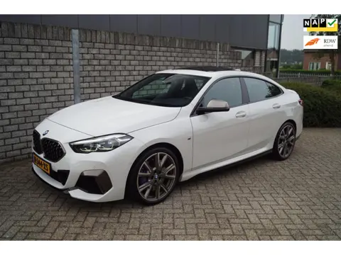 BMW 2-serie Gran Coupé M235i xDrive High Executive Edition Autom Panodak Head-Up Navi Camera Clima C