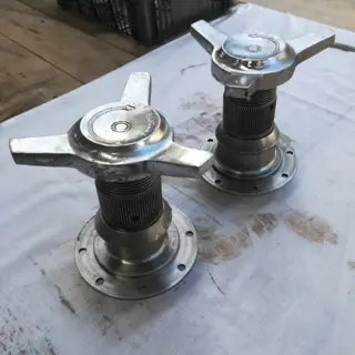 Front wheel hubs Ferrari 250