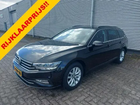 Volkswagen Passat Variant 1.5 TSI Comfort Business Automaat, Carplay,cruise,wegklapbare trekhaak,nav