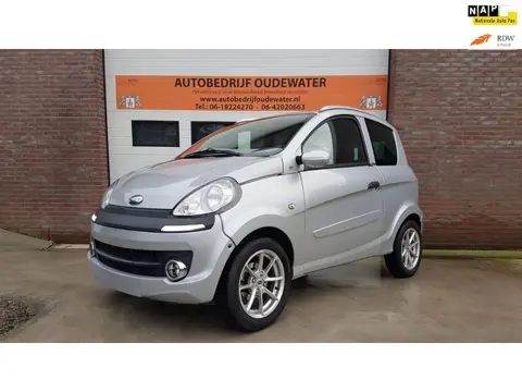 Microcar Brommobiel M.GO SXI DCI Automaat