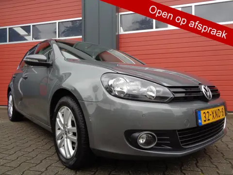 Volkswagen Golf 1.2 TSI Highline BlueMotion 105PK Automaat Clima Cruise Navi LMV Trekhaak NL-Auto