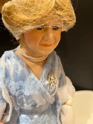 Janus - Reine Elisabeth II par Christiane Ott - 400 - Queen