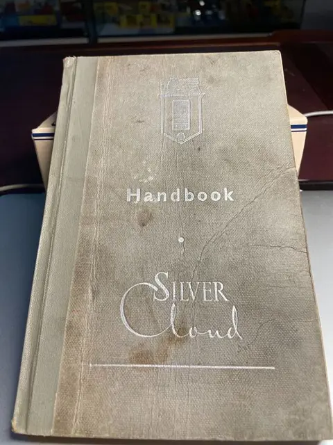 Brochures/catalogi - Handbook Rolls Royce Silver Cloud