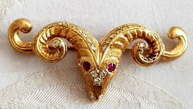 ZOLOTAS GREECE - 18 karaat Geel goud - Broche Diamant - Robijnen