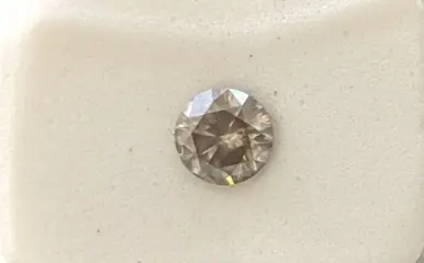Diamant - 0.53 ct - Rond - Elegant grijs - SI1, No Reserve