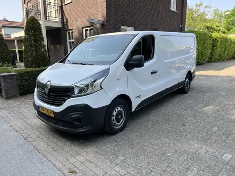 Renault Trafic 1.6 dCi T29L2H1ComEn MOTORSCHADE (bj 2015)