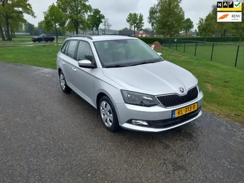 Skoda Fabia Combi 1.0 TSI Ambition Business