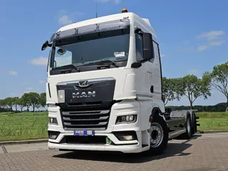 M.A.N. 26.470 TGX tg3 6x2-4 steeraxle