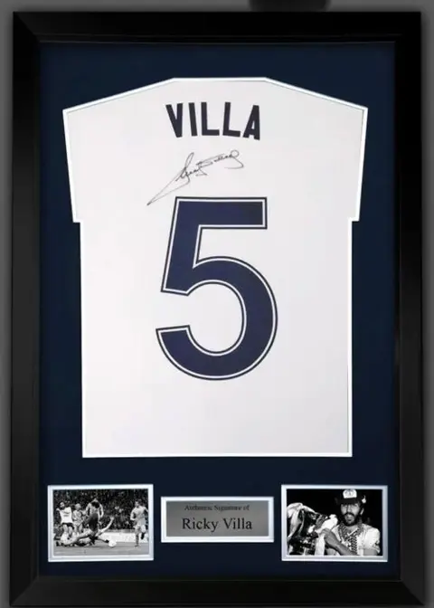 Tottenham Hotspur - ricky villa - Handtekening, T-shirt