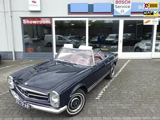 Mercedes-Benz 230SL Pagode