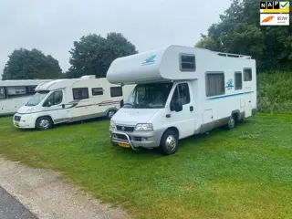 Weinsberg orbitter 6 persoons Alkoof vast bed inruil mogelijk