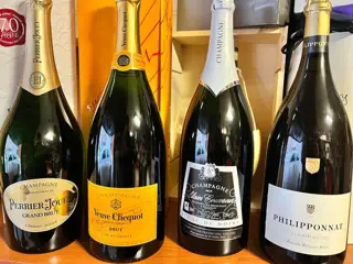 Veuve Clicquot, Perrier Jouët, Alain Couvreur, Philipponnat