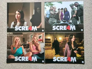 SCREAM 4 lobbycard set.
