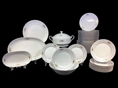 Bareuther - Bavaria - Tafelservies voor 12 (41) - Goud