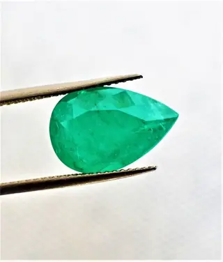 Smaragd - 4.04 ct