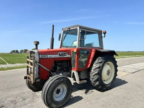 Massey Ferguson 590