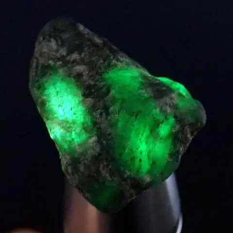 Colombiaanse groene smaragd, onbewerkt Edelstenen 75,1 ct -