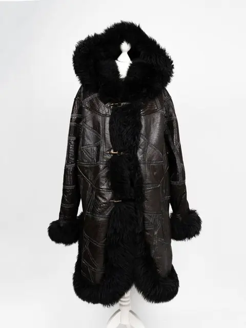 Artisan Furrier - Jaarlingwol, Lamsvel Bontjas