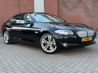 BMW 5-serie 550i High Executive|AUT|PANNO|V8|409PK|GOED ONDERHOUDEN