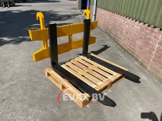 JCB Q-fit Pallet vorkenbord (bj 2025)