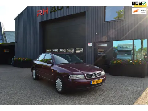 Audi A4 Limousine 1.6/NIEUWE APK/CLIMA/ELEK PAKKET
