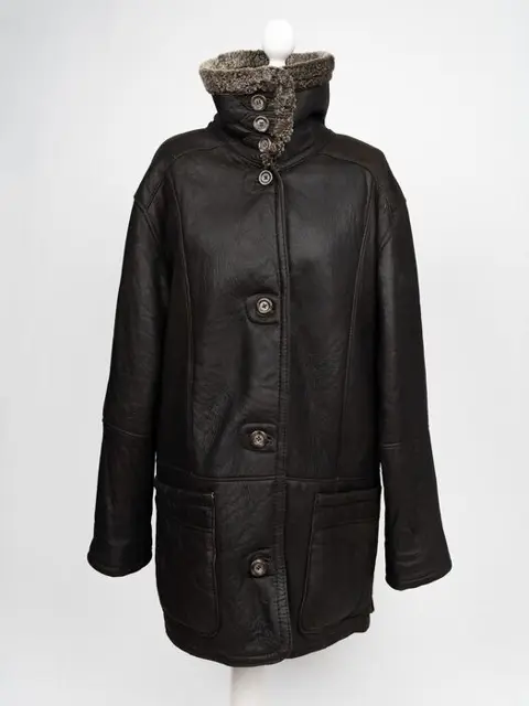 Artisan Furrier - Jaarlingwol, Lamsvel Jas