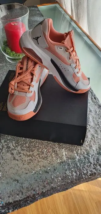 Air Jordan - 200e - Sneakers - Maat: Schoenen / EU 36