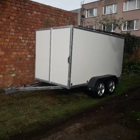 Gesloten aanhangwagen