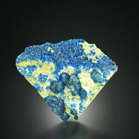 Fantastische kuboctaëder blauwe FLUORIET op wit KWARTS