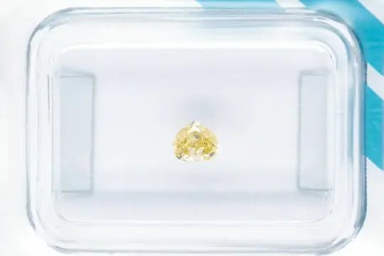 Diamant - 0.22 ct - Peer - NO RESERVE PRICE - fancy light
