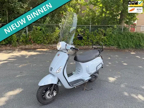 DTS Snorscooter Milano NETTE SCOOTER RIJDT TOP