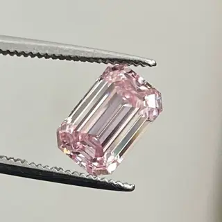 1 pcs Diamant - 1.51 ct - Smaragd - Color Enhanced - fancy