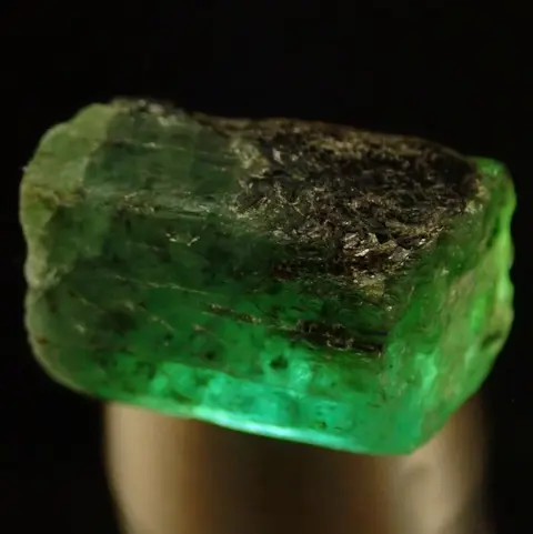 Mooie Colombiaanse groene smaragd, Muzo 49.725ct -