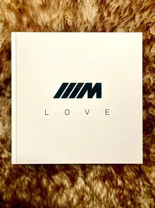 Brochures/catalogi - Ausverkauftes BMW M Love Buch (Delius