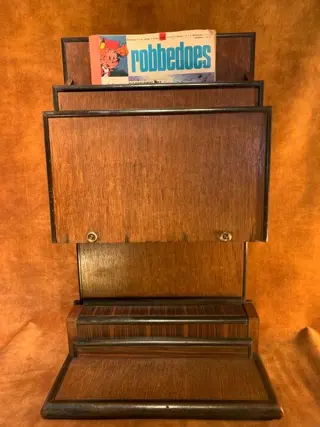 Vintage houten tijdschriftenrek in art deco stijl (1)