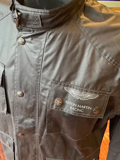 Kleding - Abrigo Staple M/L - Aston Martin