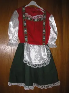 DIRNDL JURK - maat 140 - z.g.a.n. - z.g.a.n. - 15,-