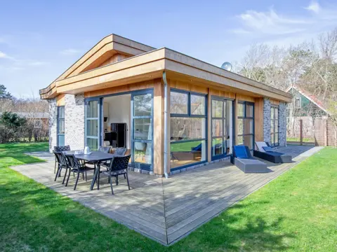 Mooi en modern huis gelegen aan de rand van het Dennenbos