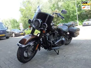 Harley Davidson Chopper 114 FLHCS Softail Heritage Classic BTW MOTOR