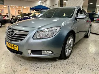 OPEL INSIGNIA 2.0 CDTI CLIMAT / CRUISE / TREKHAAK / 2X PDC